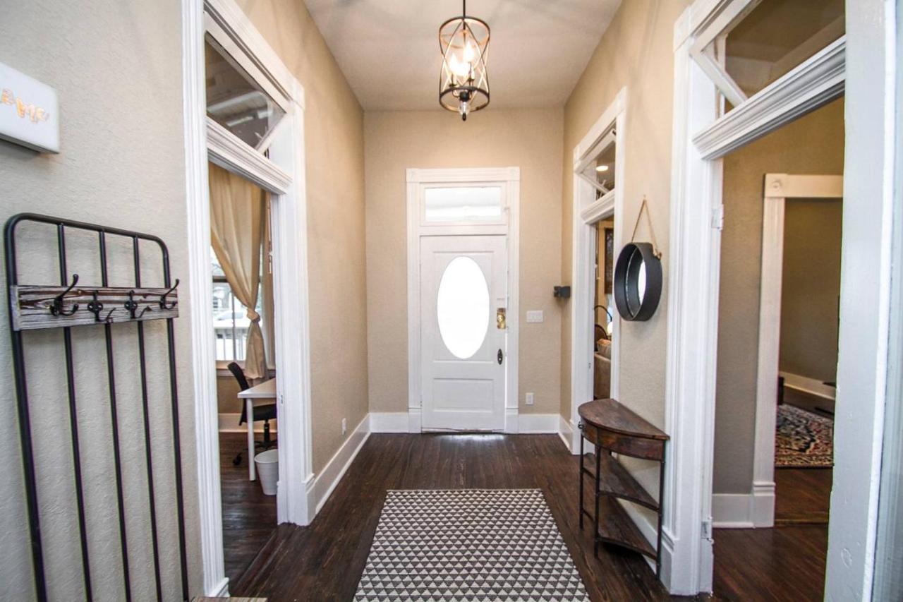 Wyoming St Restored Historic 2br/1ba Downtown Сasa de vacaciones