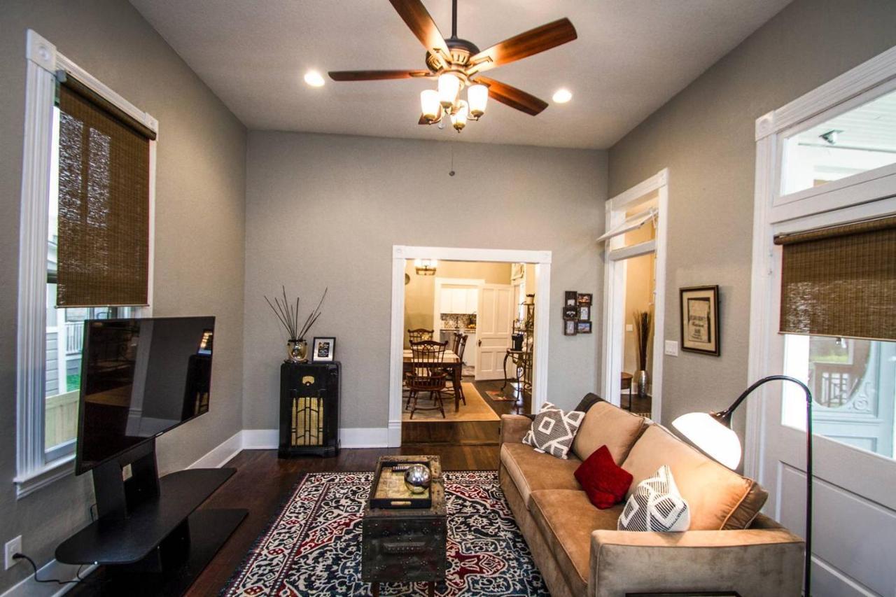 Wyoming St Restored Historic 2br/1ba Downtown Сasa de vacaciones San Antonio